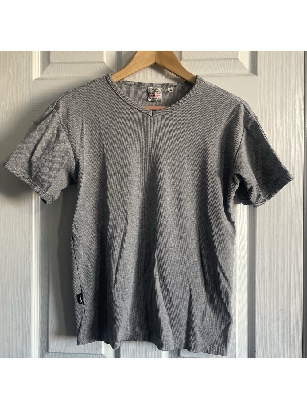 Vintage Avirex Japan Gray Ribbed VNeck Tee Men L Fits Slim Small Daily Wear COA